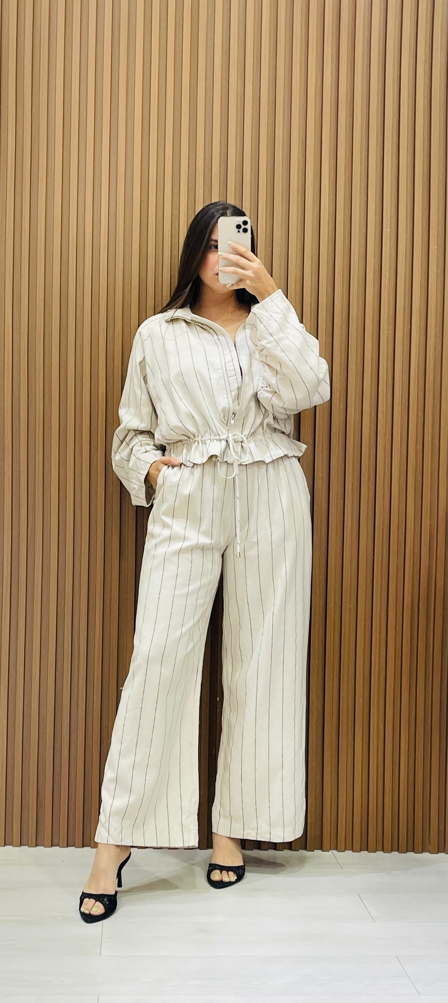 Martina Linen Set