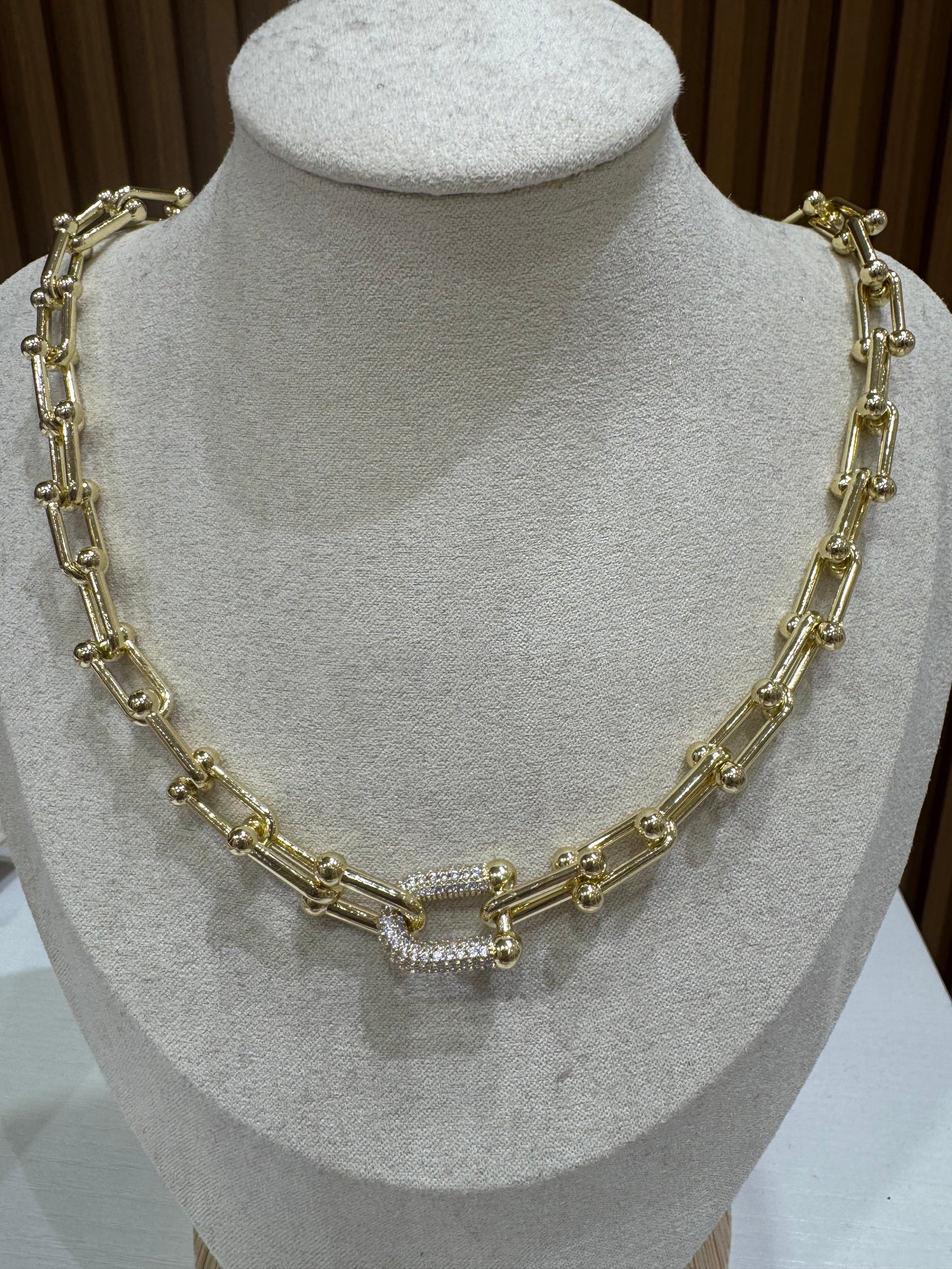 Lind Necklace