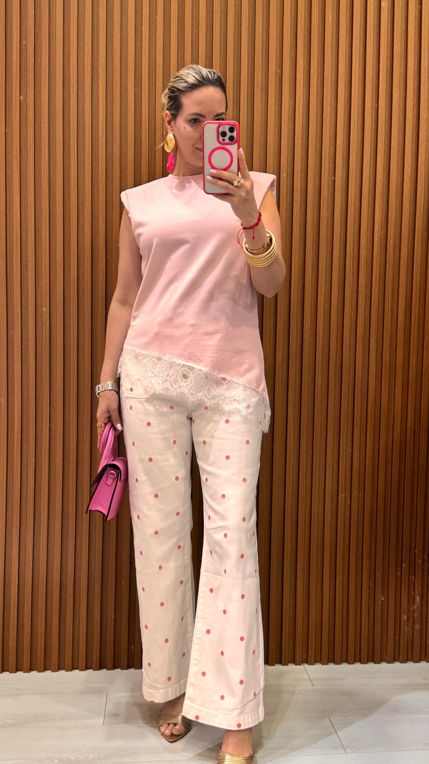 Nina Pant