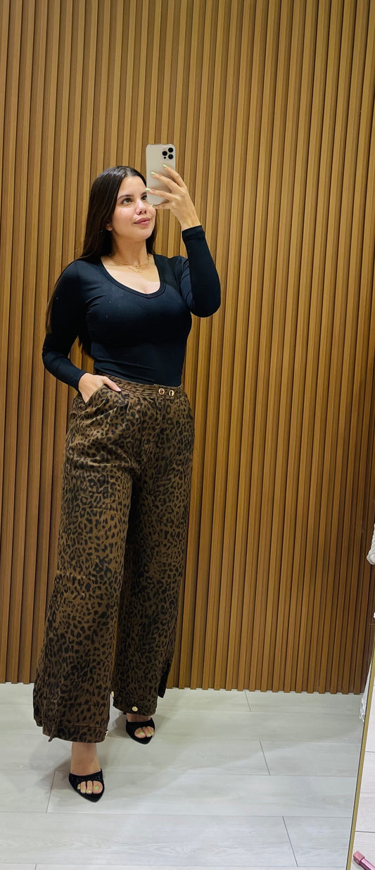 Julieta Long Sleeve Top