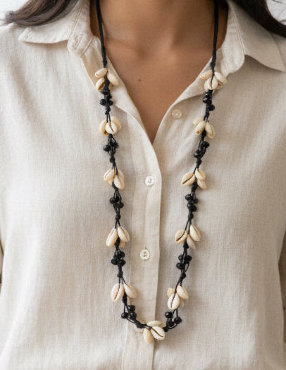 Caracola necklace