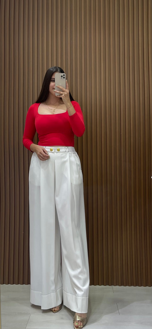 Leslie Basic Top
