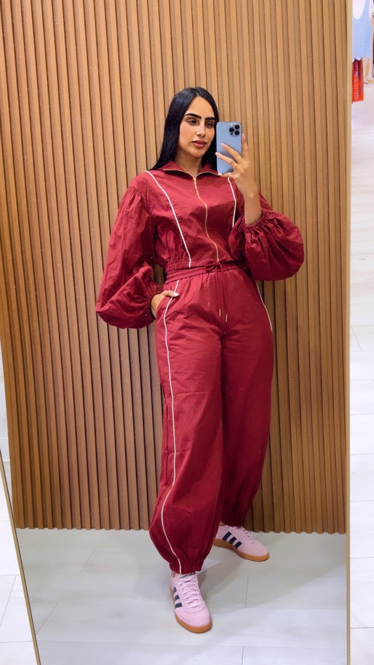 Clara set