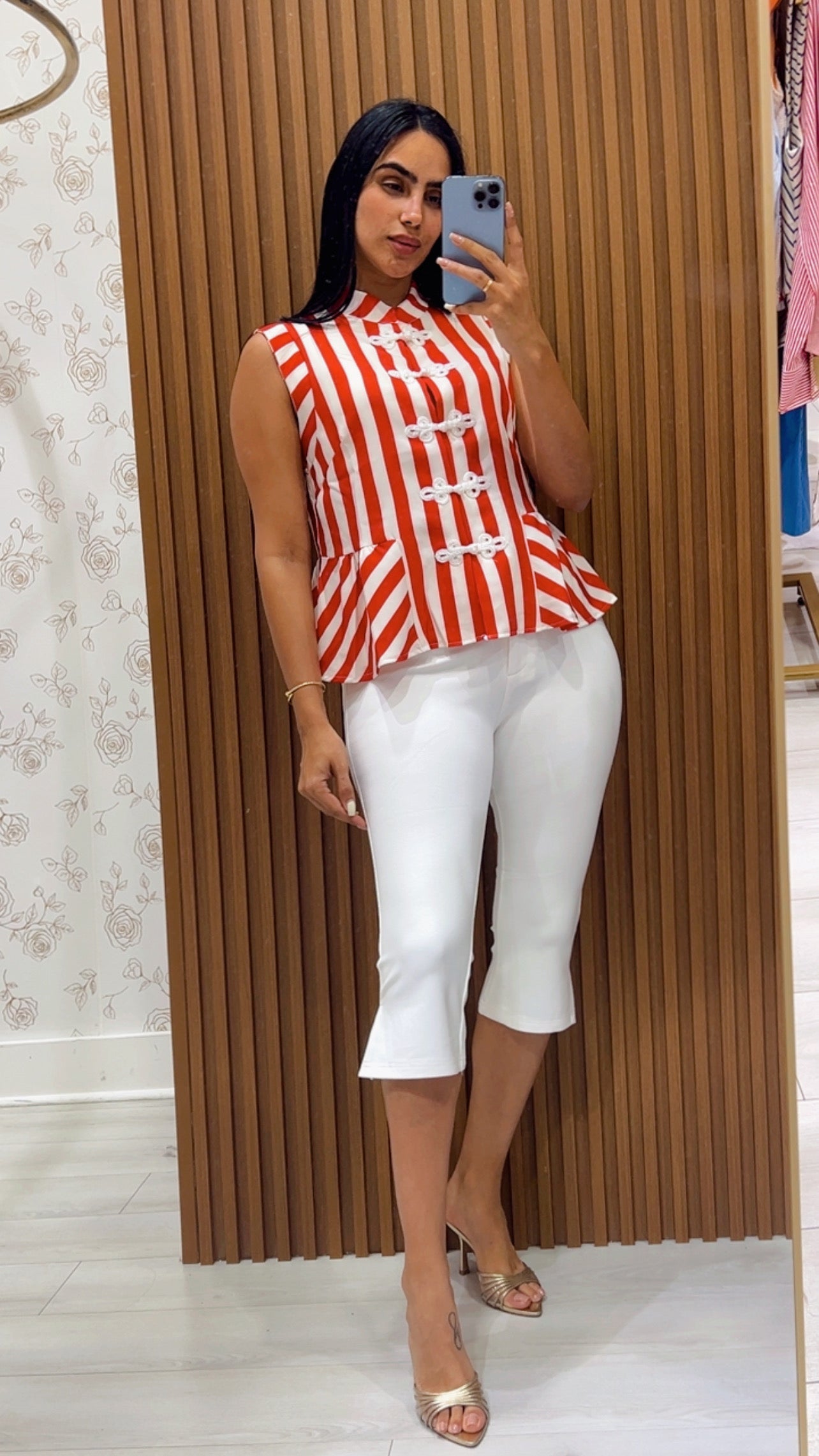 Thais Capri