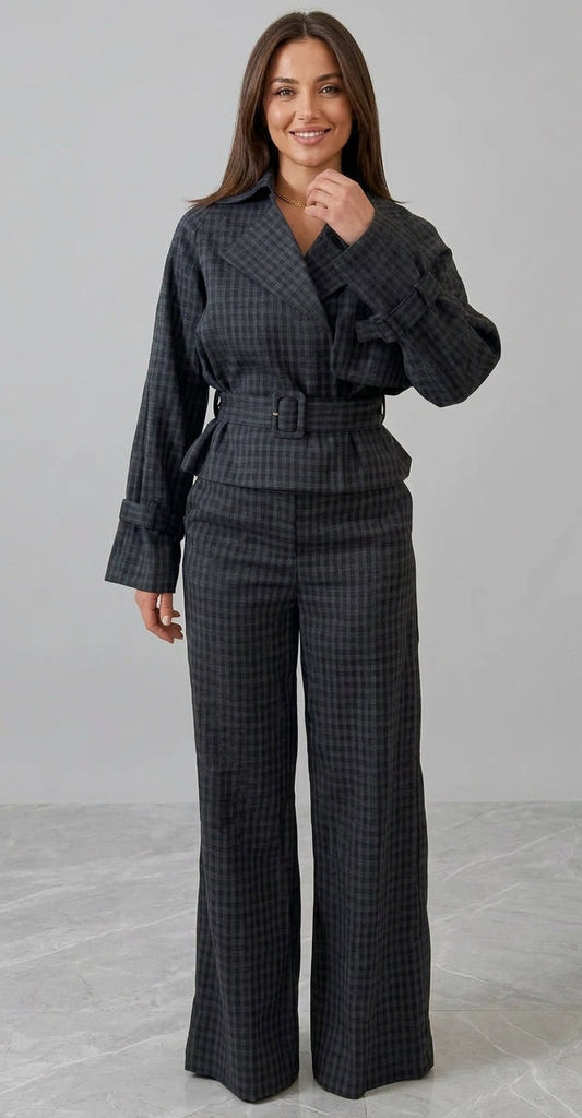 Delia Cuadros Set